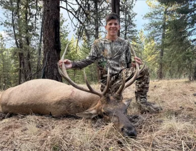 Local teen fulfills dream in Oregon hunt